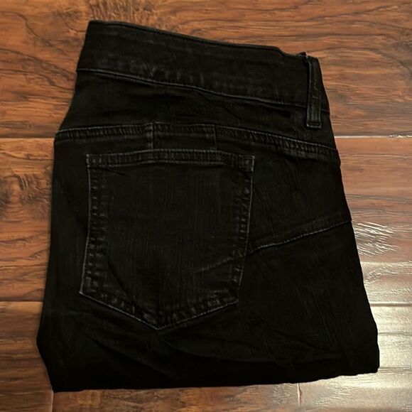 Torrid Black Distressed Ripped Bombshell Skinny Jeans - Picture 4 of 14